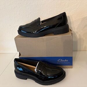 CLARKS Westlynn Ayla Loafers Women's Size 7 M Black Patent NIB
